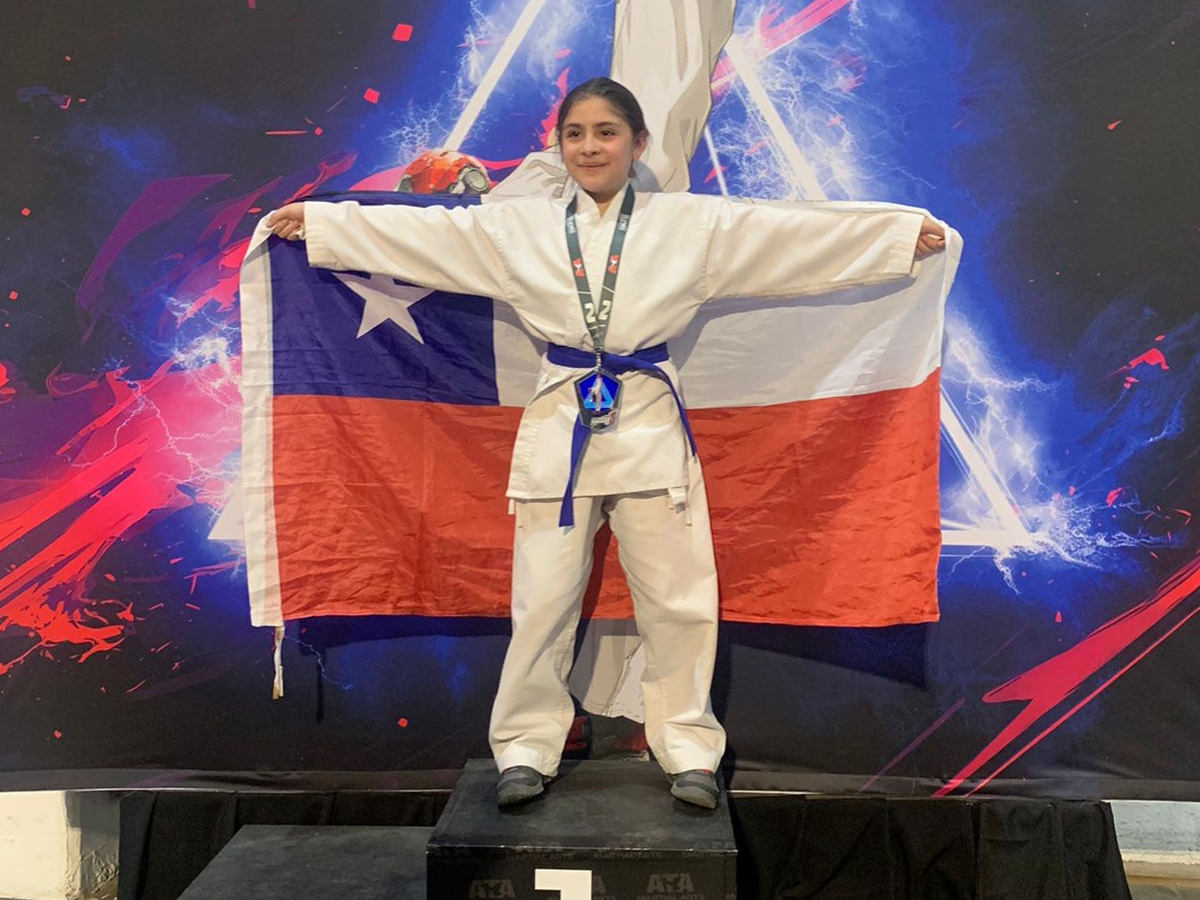 Alejandra Manríquez de 4° Básico es destacada en Panamericano de Taekwondo