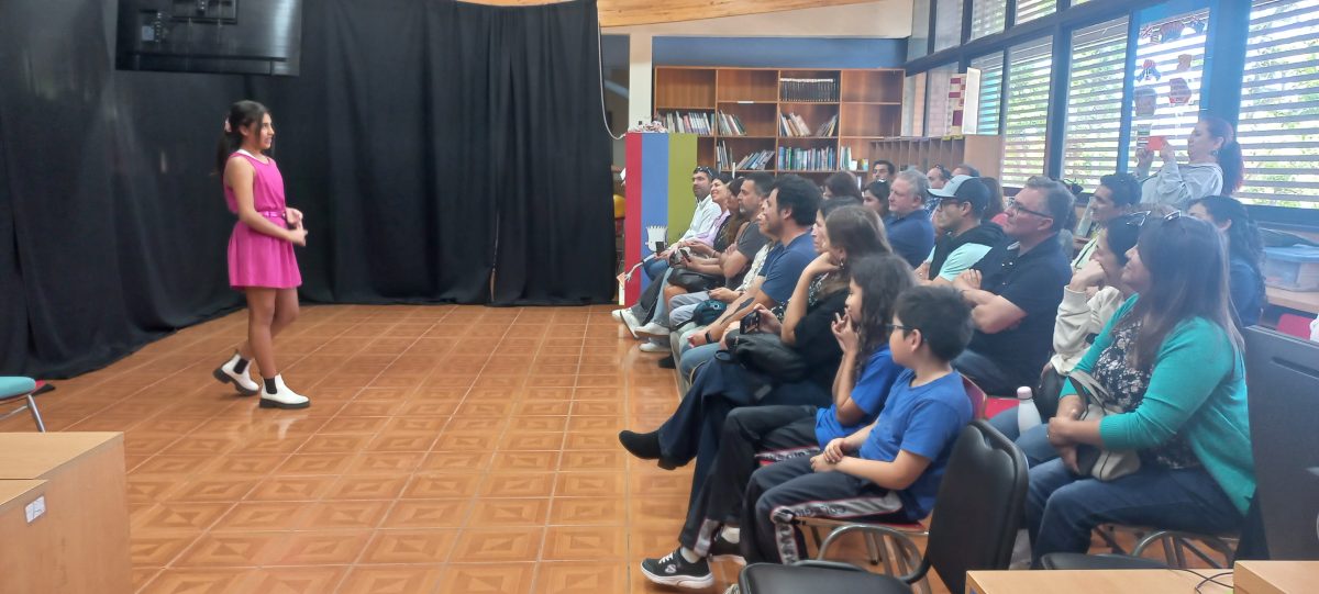 Éxito en el Ciclo de Obras Teatrales Cómicas de Octavo Básico