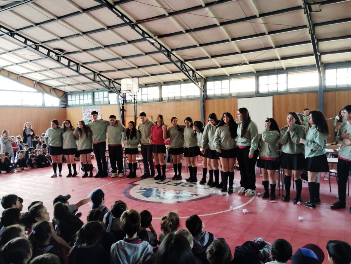 El Fin de una Etapa: IV Medio Cierra un Ciclo y Deja Huella en el Corazón del Colegio