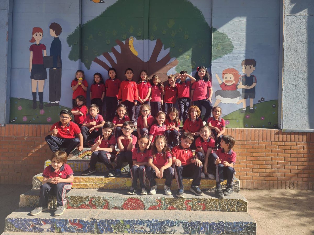 Primero Básico Celebra la Ceremonia de la Mariposa en el Colegio San Francisco de Paine