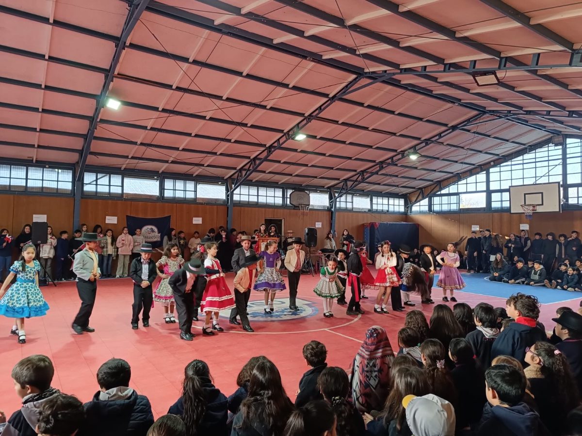 ¡Celebramos nuestras Fiestas Patrias en Comunidad!