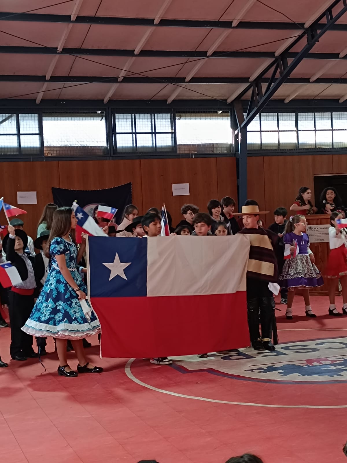¡Celebramos nuestras Fiestas Patrias en Comunidad!