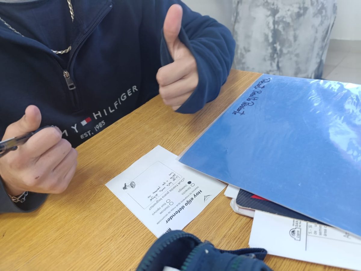 Estudiantes Líderes Lanzan Campaña “Volando en V: Alza la Voz”
