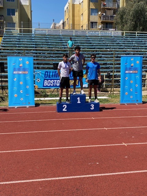 Stefan Wrann IV° medio, Tercer lugar 1500 metros, categoría superior varones