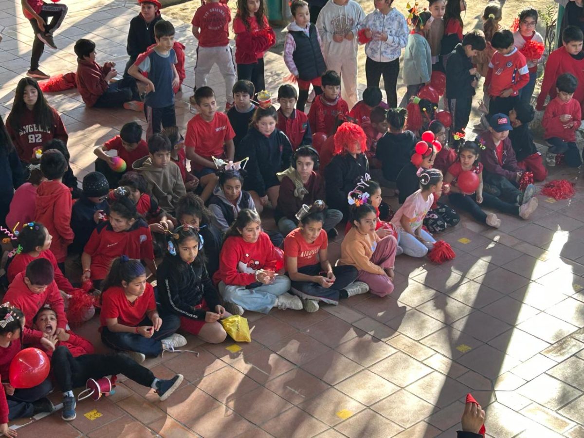 Nuestro colegio celebró 33 años con espíritu franciscano y alianzas de superhéroes y villanos