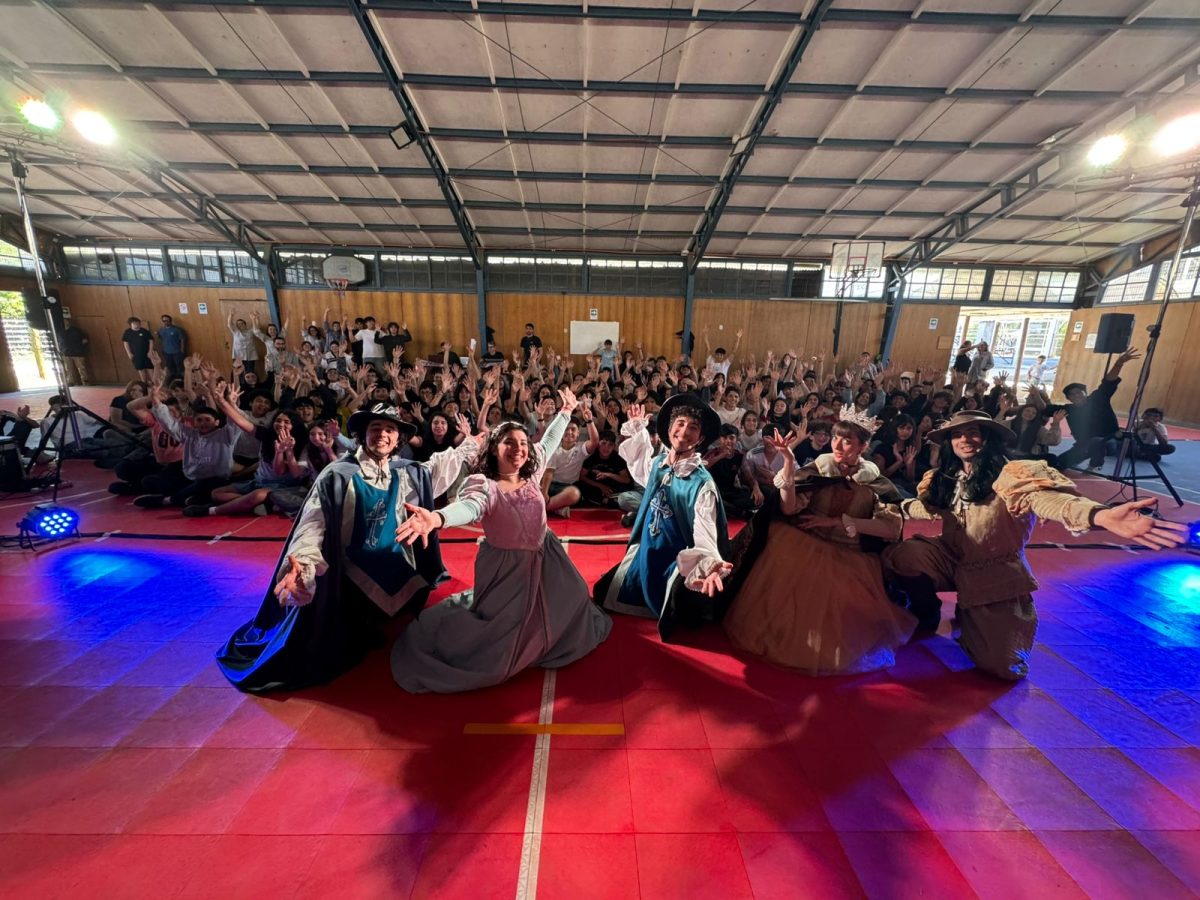 Cierre de la Semana del Inglés con teatro internacional en vivo