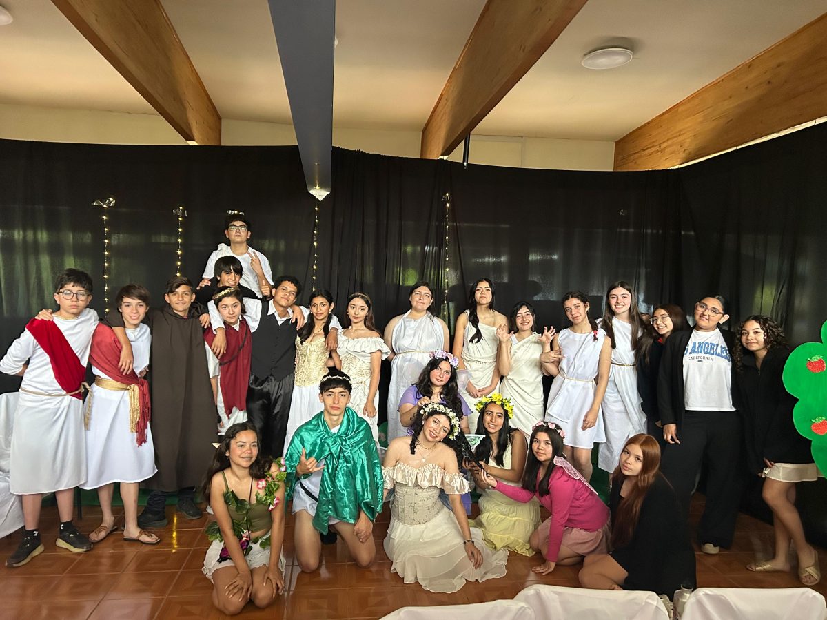 Obra de teatro 8° básico