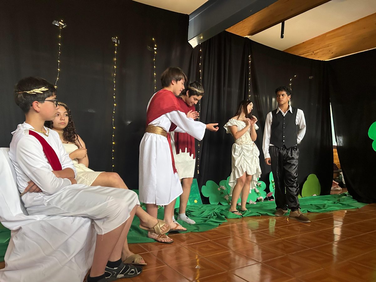 Obra de teatro 8° básico