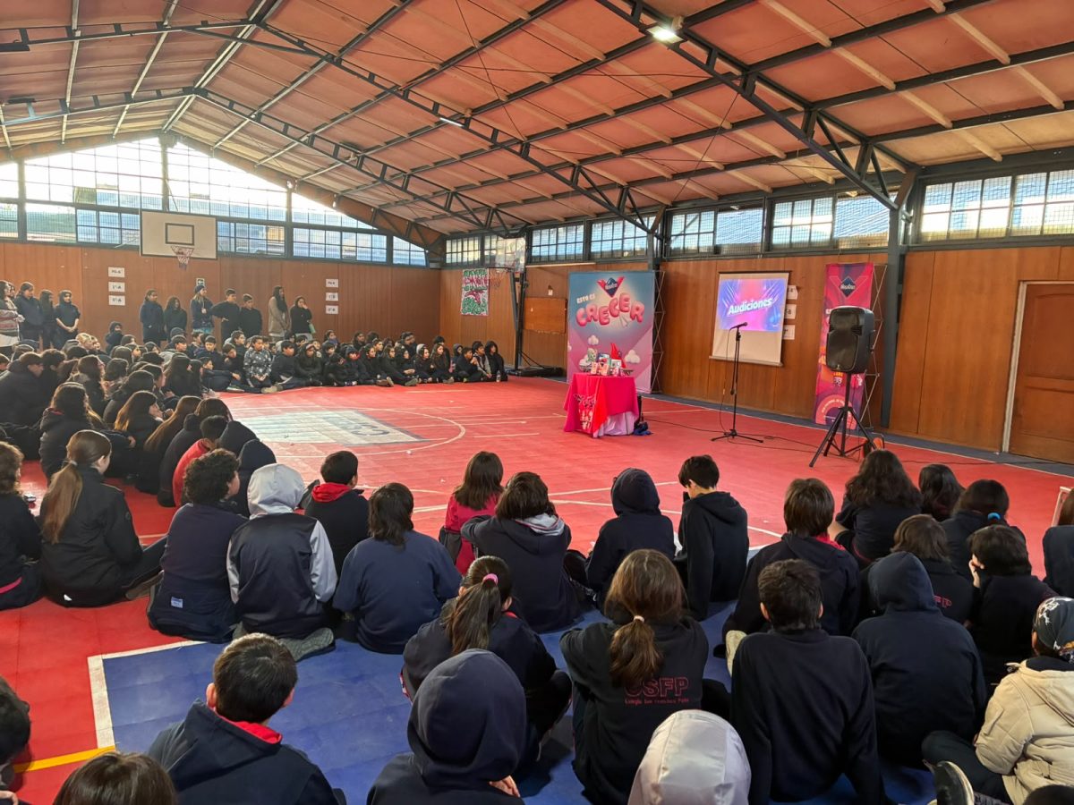 Charla educativa sobre pubertad y adolescencia